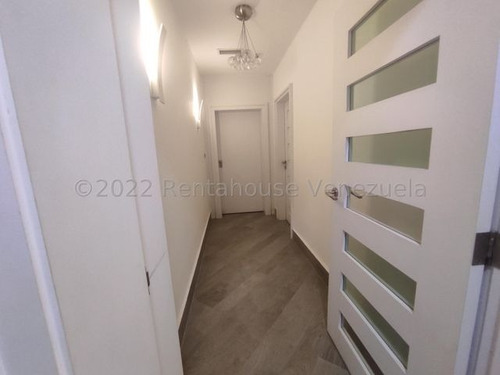Imagen 12 de 30 de Quinta En Venta Urb El Piñal, El Limón 23-13580 Hc