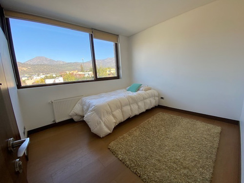 Imagen 14 de 27 de Penthouse Amoblado- 3 Niveles / Vista Despejada -naturaleza