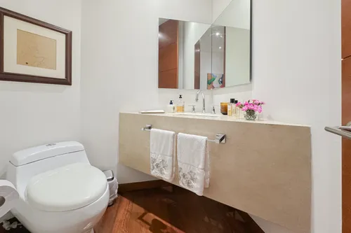 Apartamento En Arriendo En Los Rosales. Cod A7248