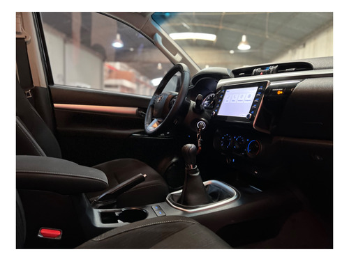 Imagen 9 de 10 de Toyota Hilux L/20 2.4 Dc 4x2 Tdi Sr 2022