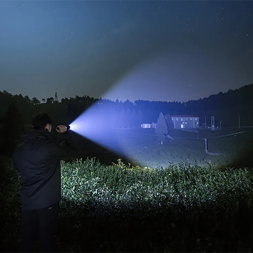 T9 Lanterna Tática Led Recarregável Ex Decor A Mais Potente Zoom Xhp50 Luz Branco A Prova D'agua