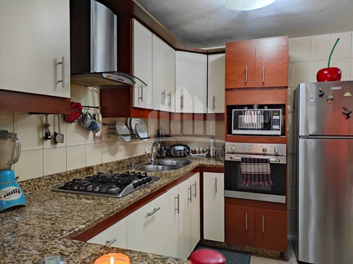 Imagen 11 de 12 de N. Del Carmen Vende Town House En El Rincón (lemth-132)