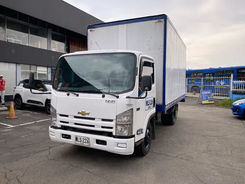 Chevrolet Nnr 3.0 700p Reward
