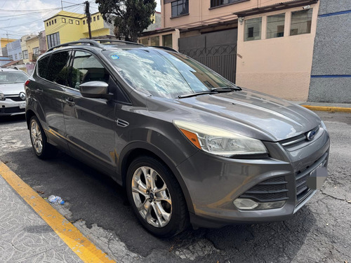 Ford Escape 2.5 Se Plus Piel At