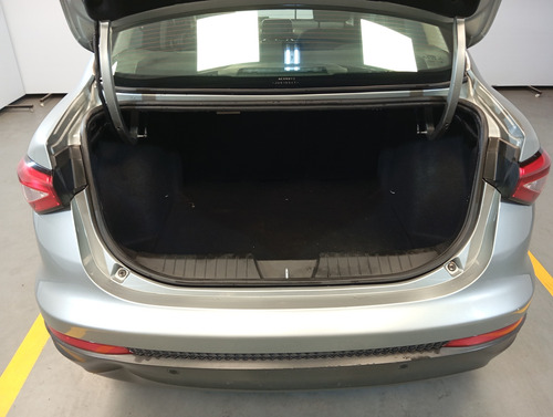 Fiat Cronos 1.8 16v Precision At6