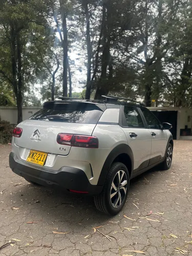Citroën C4 Cactus 1.6 Shine Turbo Aut
