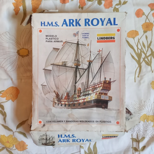 H. M. S. Ark Royal Modelo Plástico Para Armar Lindberg