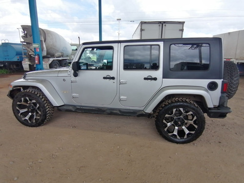 Imagen 6 de 13 de Jeep Wrangler Sahara 2009