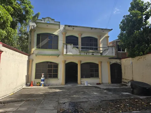 Casa En Venta En Fracc. Las Flores