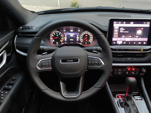 Imagem 8 de 15 de Jeep Compass 1.3 T270 Turbo Flex Longitude 80 Anos At6