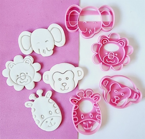 Imagen 1 de 2 de Cortante Plastico 3d Animales Selva Granja X4 Piezas Cookies