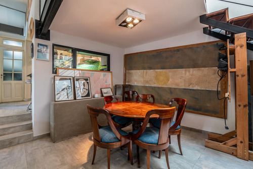 Excelente Casa - Venta - 5 Ambientes - Suite - Terraza - Patio - Parrilla - Chacarita