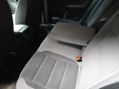 Volkswagen Vento 2.5 Advance 170cv 2009