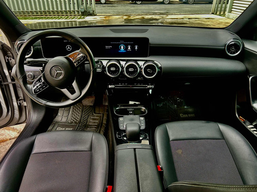 Mercedes-Benz Clase CLA 1.6 200 Cgi Sport At