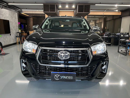 Toyota Hilux 2.7 Srv Cab. Dupla 4x4 Flex Aut. 4p