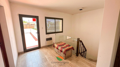 Gran Casa En Juniors De 3 Dormitorios