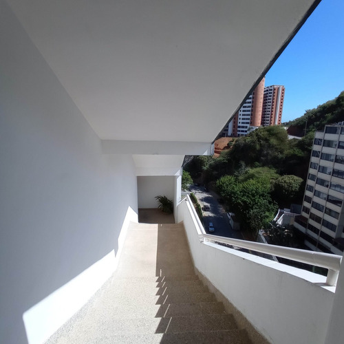 Hermoso Apartamento En La Llanada Con Vista Al Mar Y Espacios Únicos, Inversión Segura