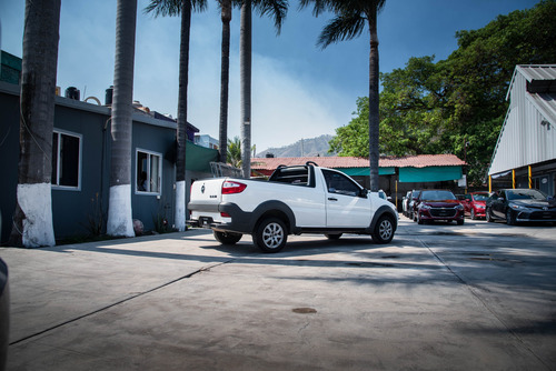 RAM 700 1.6 Slt Mt