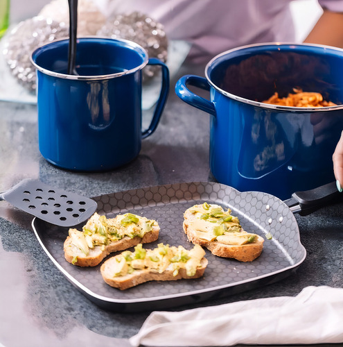 Combo De Batería De Cocina Cinsa Y Vajilla De Cerámica 22 Pz Color Blanco/azul