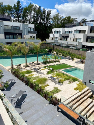 Imagen 2 de 10 de Departamento En Venta En Canning.