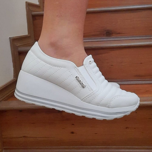 Imagem 2 de 9 de Tênis Anabela Kolosh Matelassê Sportstyle Branco C1411(c/nf)