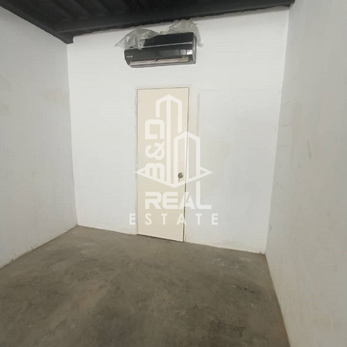 Local Comercial En Alquiler Centro De Charallave
