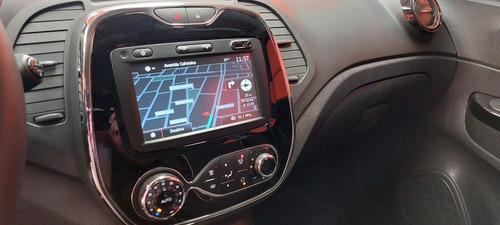 Imagen 9 de 15 de Renault Captur Iconic 2019