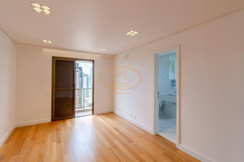 Apartamento Com 4 Dormitório(s) Localizado(a) No Bairro Moema Em São Paulo / São Paulo - 17530:924999