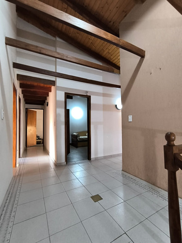Alto Alberdi - Casa En Venta - 5 Dormitorios