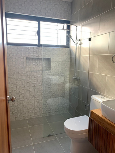 Imagen 10 de 29 de Casa Nueva Lista Para Mudarse En Proyecto Cerrado