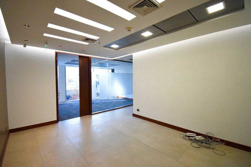 Imagen 2 de 14 de Oficina Alto Plomo En Nueva Las Condes - Amoblada