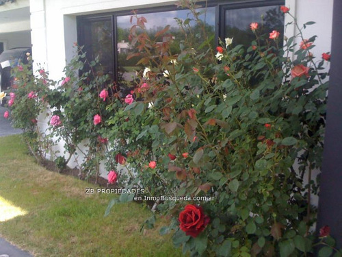467 E/ 142 Y 143: Casa En Country Grand Bell