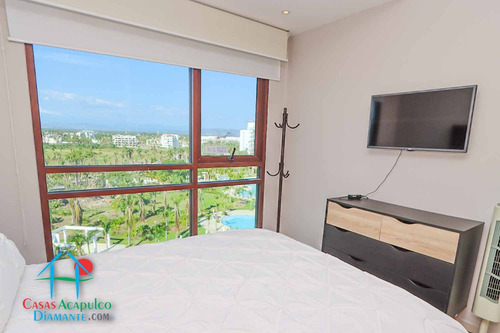 Cad La Isla Emerald B8. Terraza Con Vista A Los Jardines Y Albercas