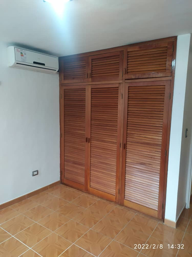 Imagen 10 de 14 de Apartamento Urb La Llanada Res Vista Mar Iv Caraballeda La Guaira