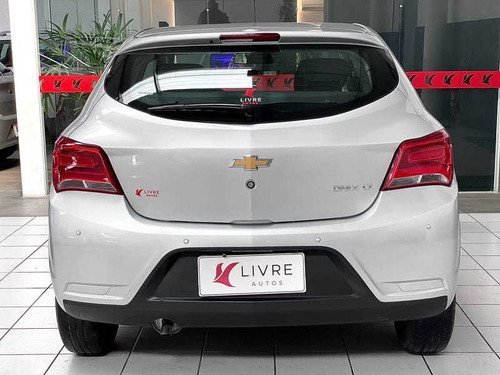 Imagem 4 de 15 de Chevrolet Onix 1.0 Mt Lt