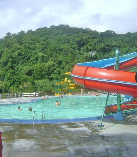 Chalé A Venda Em Camping Cabreúva