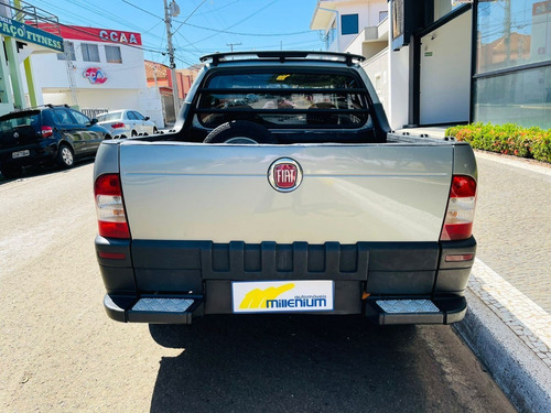 Imagem 7 de 10 de Fiat Strada 1.4 Cabine Estendida 2011
