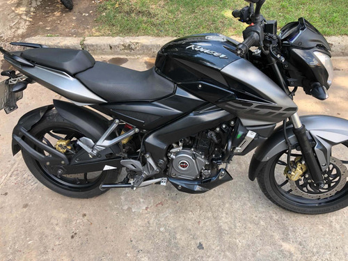 Bajaj Rouser Ns 200