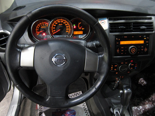 Nissan Grand Livina 1.8 Sl 16v Flex 4p Automático