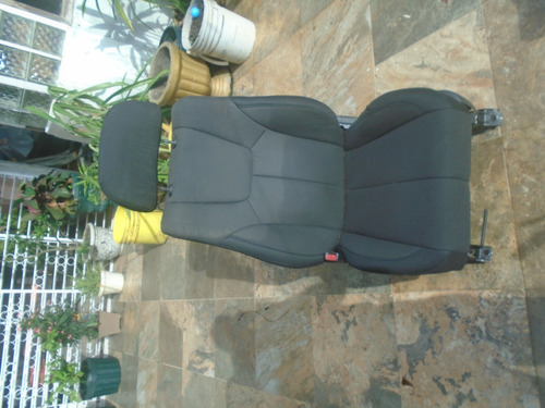 Vendo Asiento Delantero Izquierdo De Ssang Yong Rexton, 2006