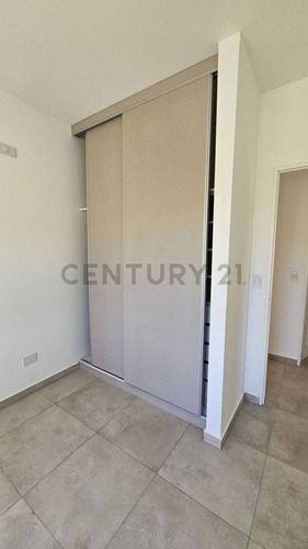 Venta Casa 4 Ambientes En Pilar