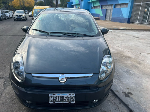 Fiat Punto 1.4 Attractive C/radio Integrada