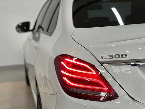 Imagem 6 de 15 de Mercedes-benz C300