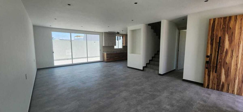 Casa En Venta En Residencial Mallorca, 4 Recamaras, Estudio, Cto Serv, 3 Autos