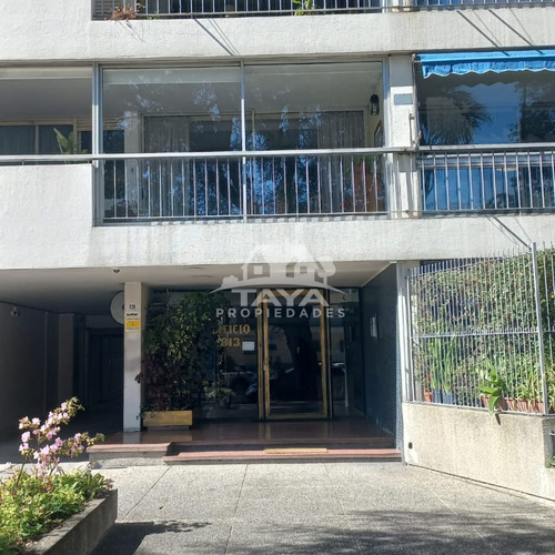 Se Vende Hermoso Y Amplio Apartamento Sobre Bulevar Artigas!