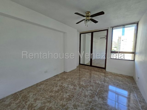 Amplio, Iluminado Apartamento En Venta La Urbina Mls-25-7626 Mv