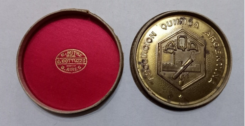 Medalla Placa Asociación Química Argentina