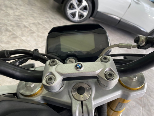 Imagen 8 de 16 de Moto Bmw G310