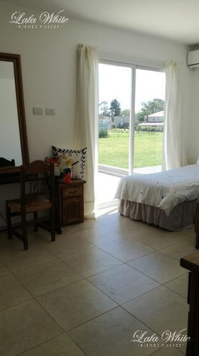 Imagen 16 de 24 de Venta - Casa En El Rebenque