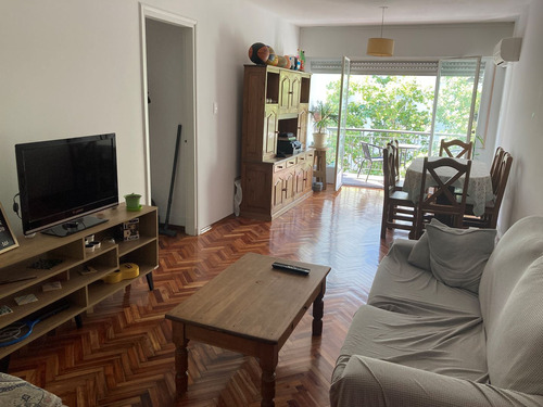 J.s. Venta Apartamento 3 Dormitorios 2 Baños Barrio Sur